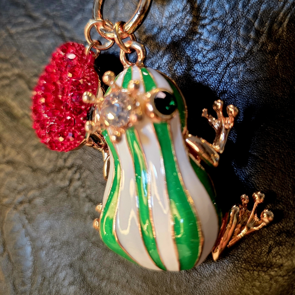 Frog and Lips Keychain/Bag Char...NEW - Picture 3 of 4